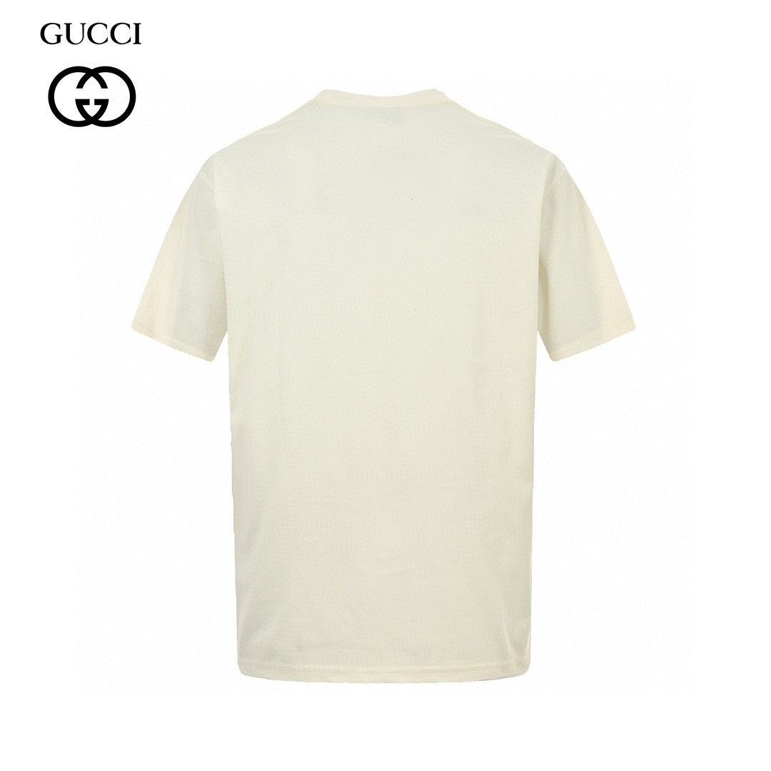 Gucci Apple Logo T-shirt (white) Unisex Streetwear Limited Edition - Add a playful touch to your wardrobe with the Gucci Apple Logo T-Shirt. Crafted from