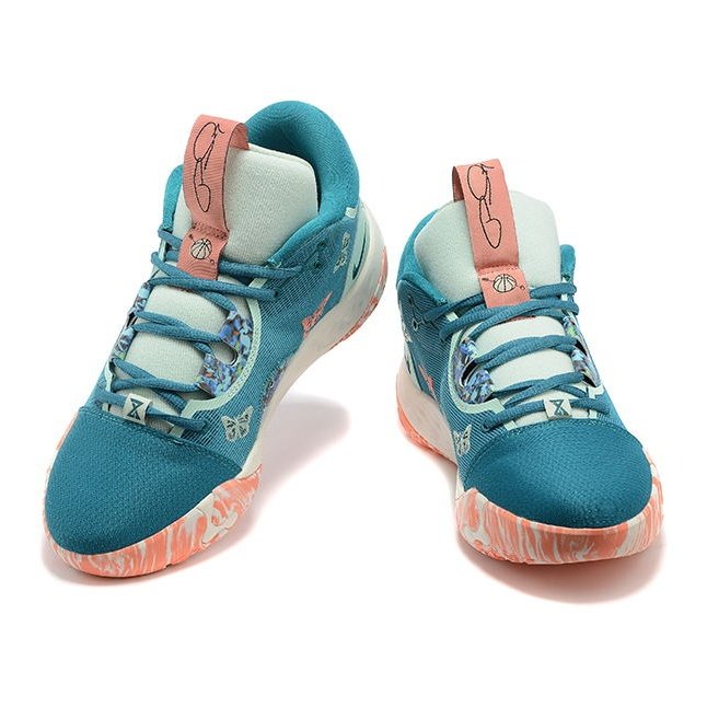 NIKE Pg 6 - Valentine's Day Shoes - Red Unisex Streetwear Limited Edition - Introducing the Nike PG 6 x Valentine's Day, a celebration of love and basketball finesse.