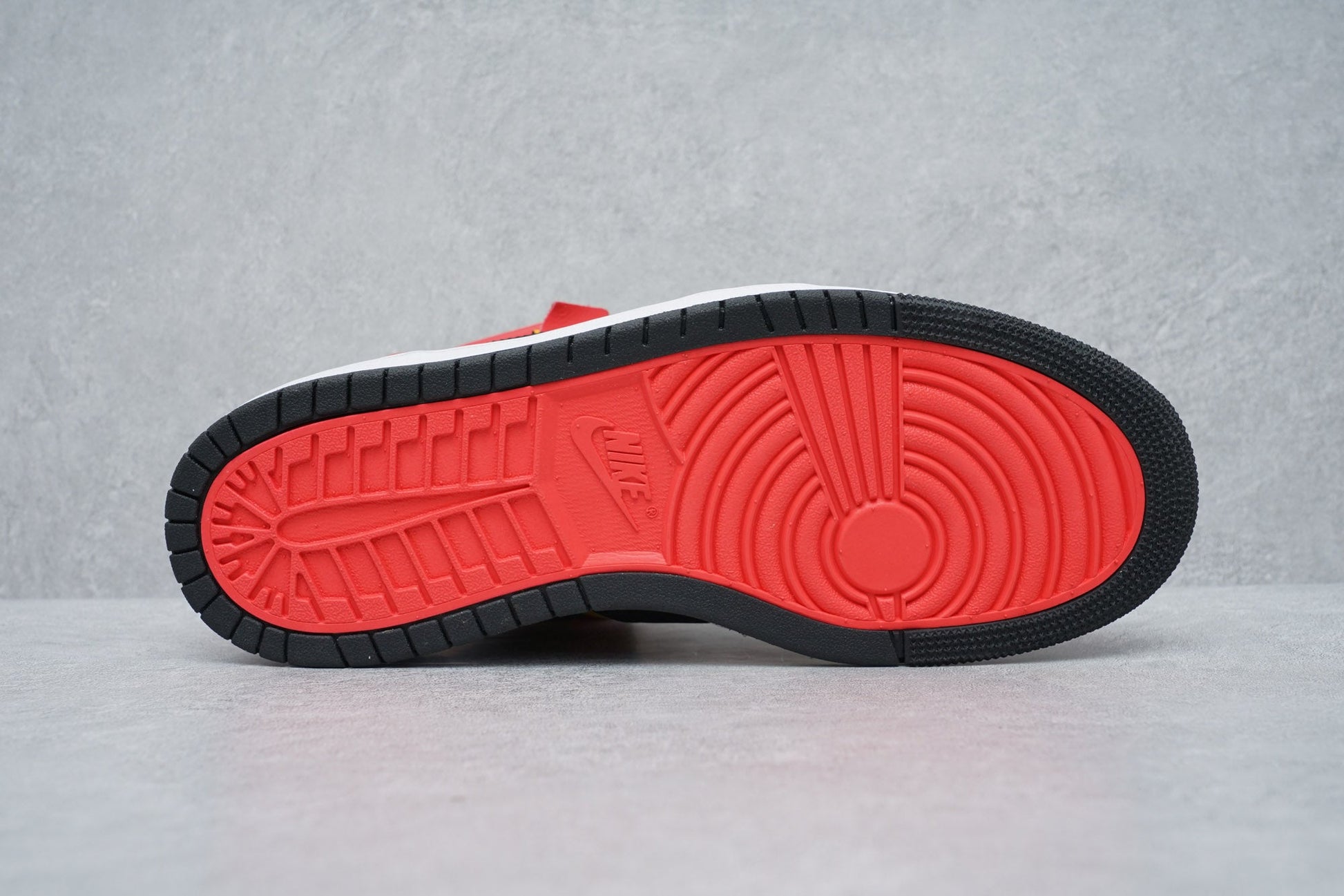 JORDAN 1 High Zoom Air Cmft - Chile Red Sneakers - Black Unisex Streetwear Limited Edition