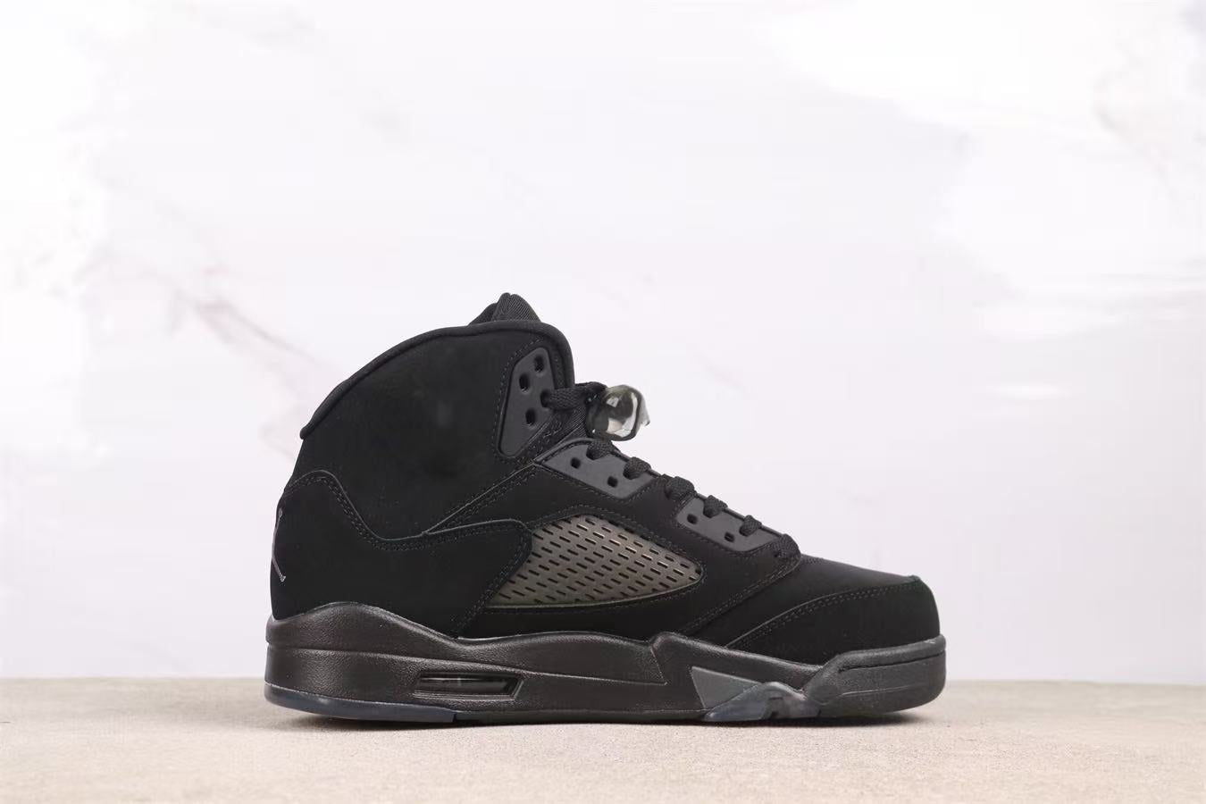JORDAN 5 Retro - Anthracite Sneakers - Black Unisex Streetwear Limited Edition