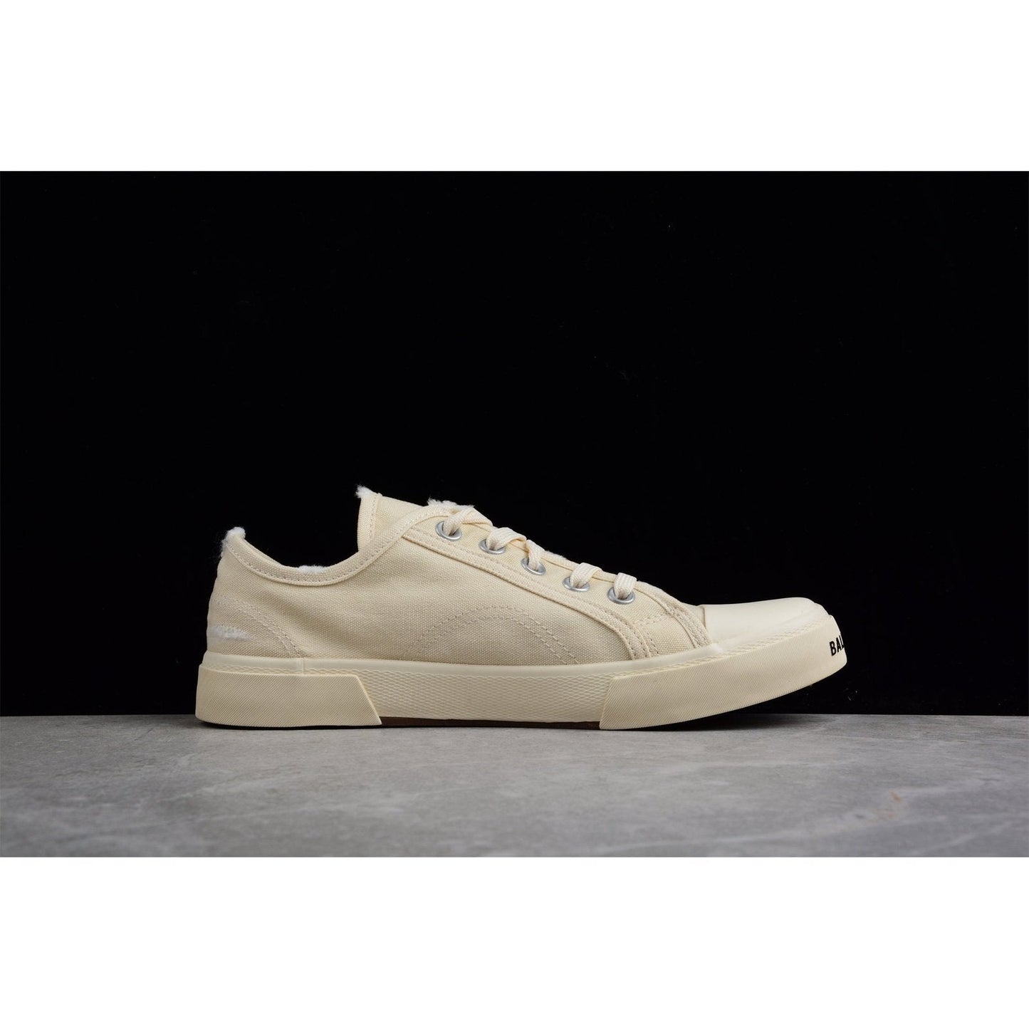 BALENCIAGA Paris Mid Vulc Destr - Sneakers - Beige Unisex Streetwear Limited Edition - Introducing the BALENCIAGA Paris Mid Vulc Destr x Beige, a perfect blend of contemporary design