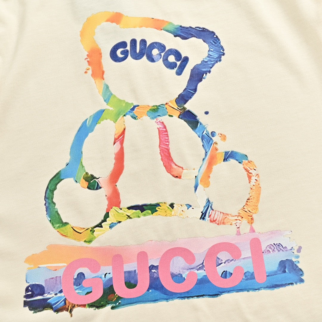 Camiseta gráfica de osito de peluche de Gucci