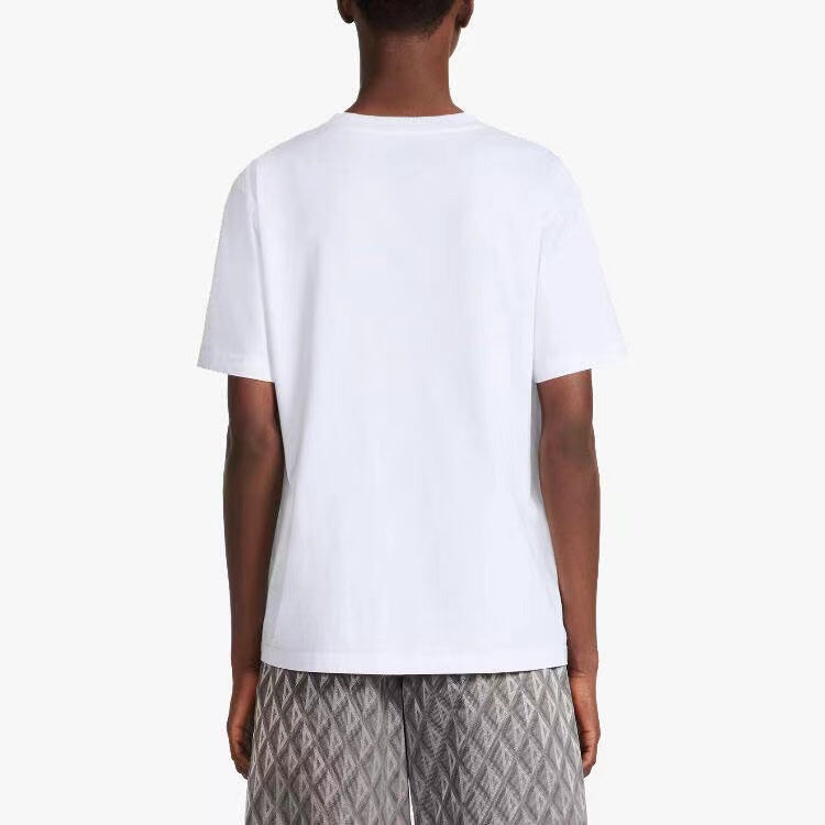 Camiseta Dior con logotipo minimalista (blanca)