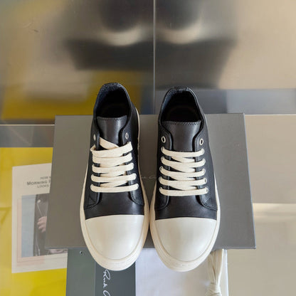 Rick Owens Low-top Sneakers - Black Unisex Streetwear Limited Edition - **Rick Owens Black Low-Top Sneakers: Avant-Garde Elegance and Comfort** Step into the future of fashion