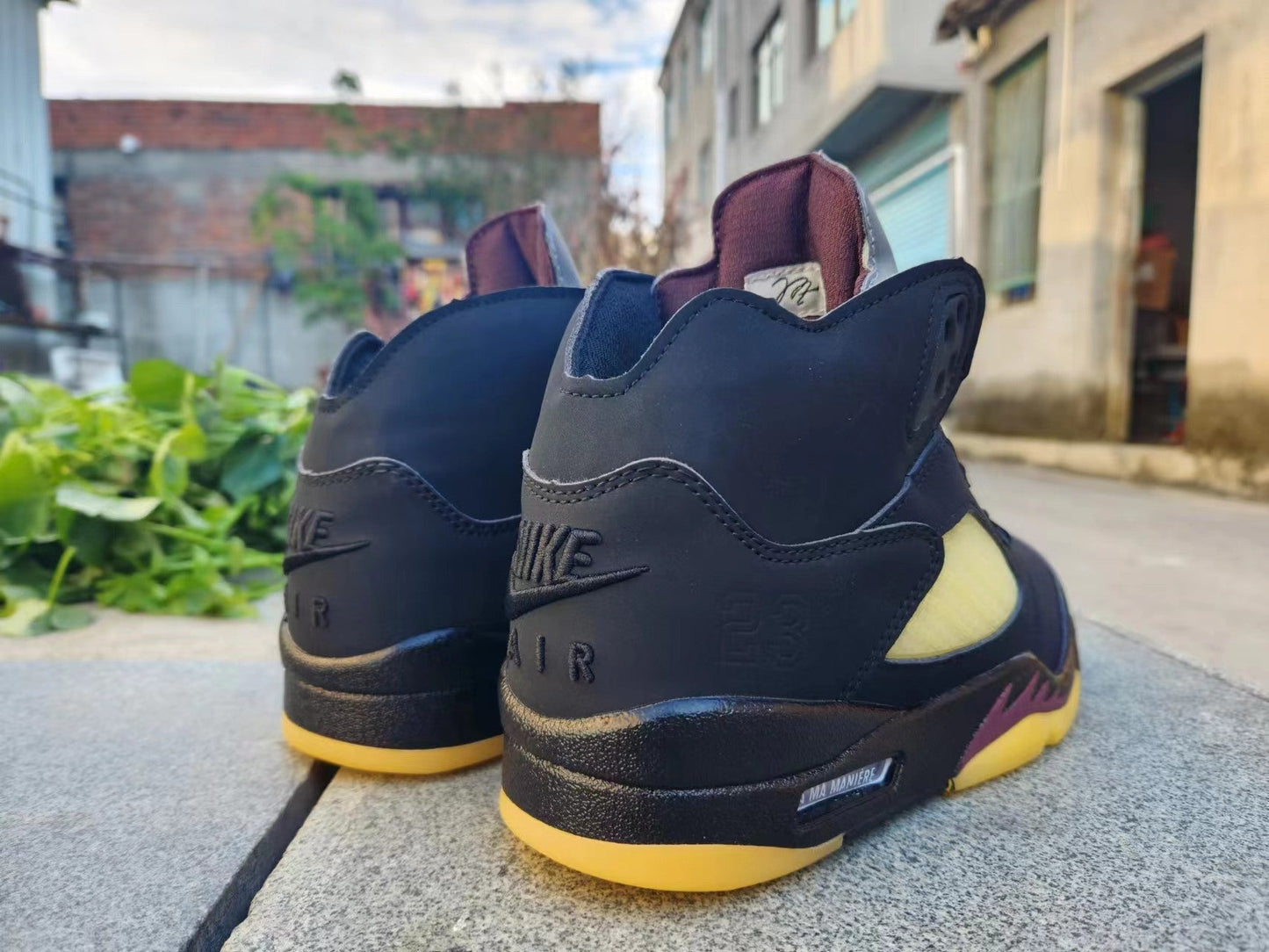 Jordan 5 And Yellow - Black Unisex Streetwear Limited Edition