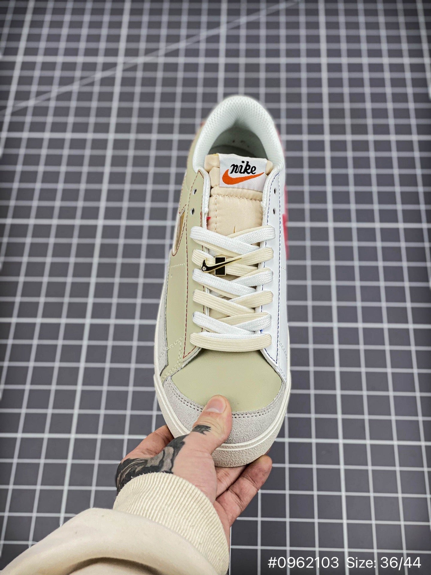 Nike Blazer '1977 Mid Vntg Sneakers - White Unisex Streetwear Limited Edition - The Nike Blazer Mid '77 Vintage in white and gold redefines a classic silhouette with