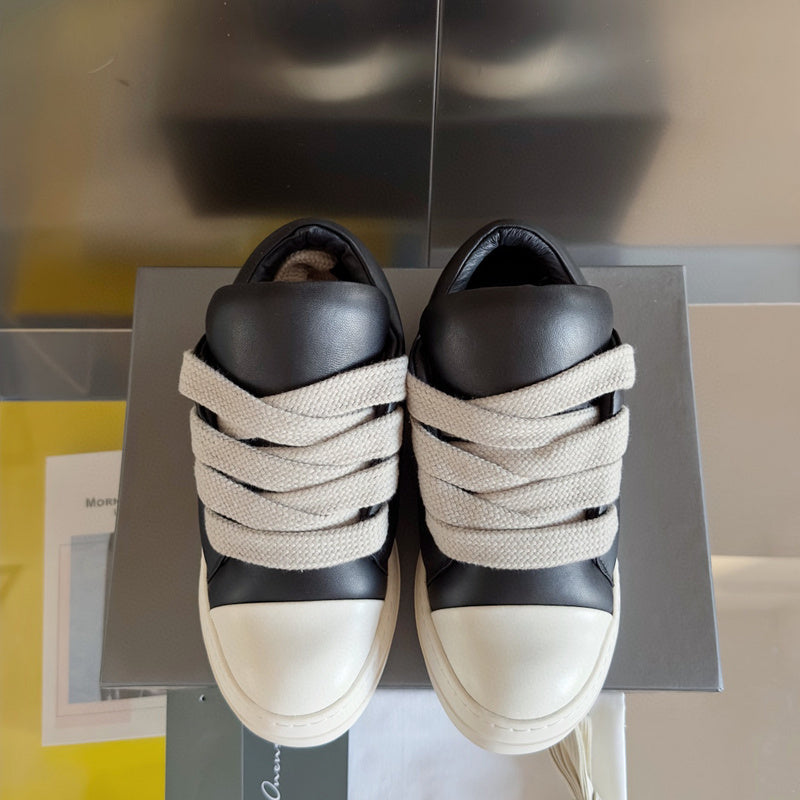 Rick Owens And White Low-top Sneakers - Black Unisex Streetwear Limited Edition - **Rick Owens Black and White Low-Top Sneakers: Modern Elegance and Superior Craftsmanship** Introducing the Rick