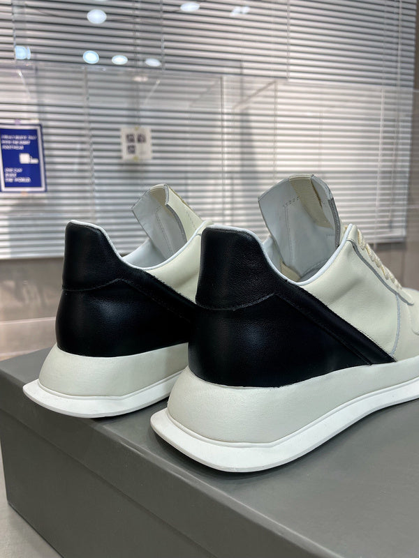 Two-Tone Accent Sneakers - Black Unisex Streetwear Limited Edition - **Two-Tone Black Accent Sneakers** Embrace modern sophistication with these two-tone black accent sneakers, crafted for
