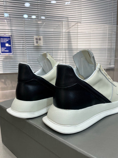 Two-Tone Accent Sneakers - Black Unisex Streetwear Limited Edition - **Two-Tone Black Accent Sneakers** Embrace modern sophistication with these two-tone black accent sneakers, crafted for