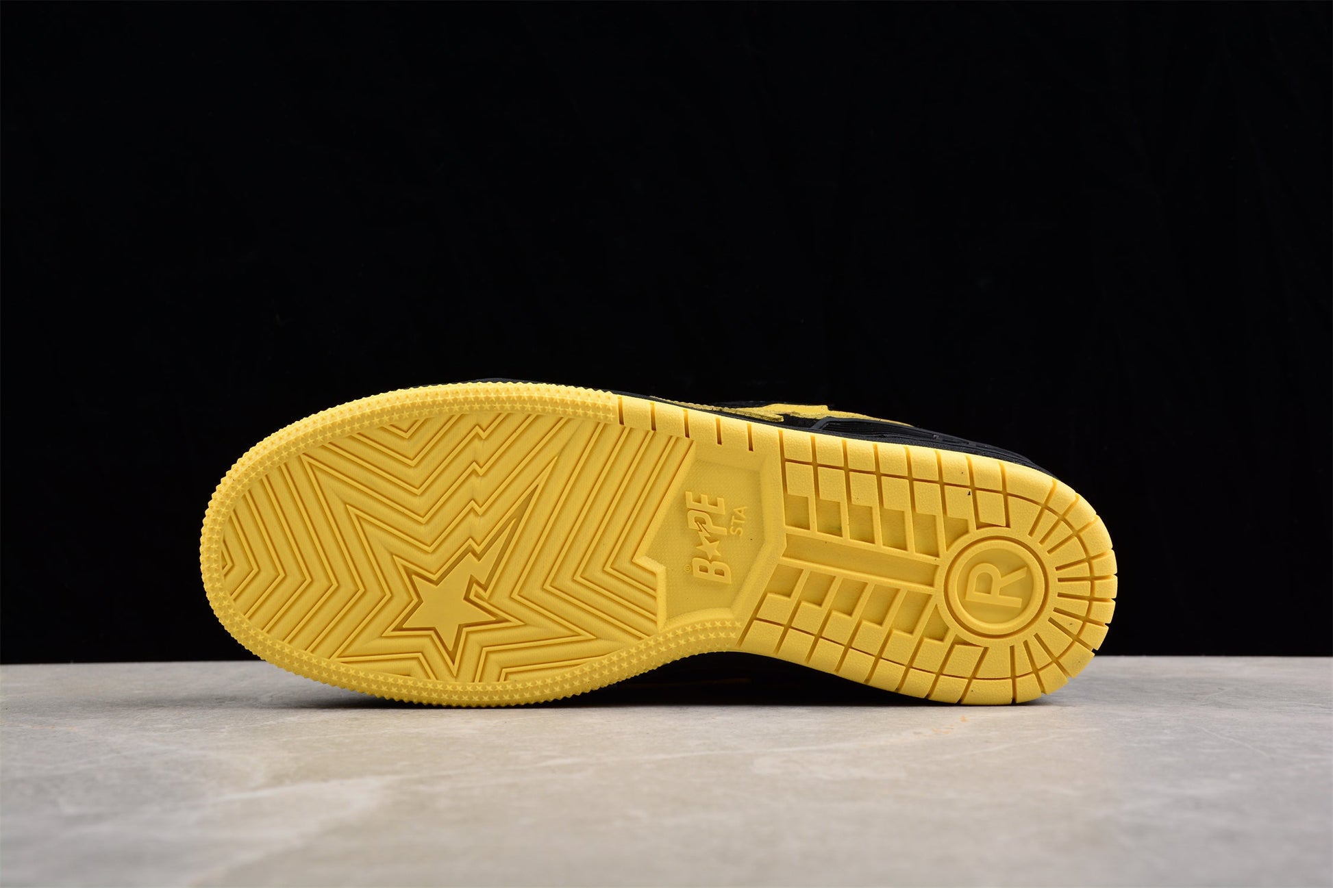 BAPE Sta Low-top Sneakers In And Yellow - Black Unisex Streetwear Limited Edition - **BAPE STA Low-Top Sneakers in Black and Yellow** Elevate your sneaker collection with the BAPE