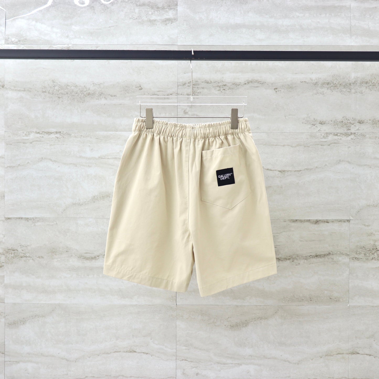 GALLERY Dept Shorts - White Unisex Streetwear Limited Edition - **Gallery Dept. Classic Logo Shorts: Detailed Product Description** Introducing the Gallery Dept. Classic Logo Shorts,