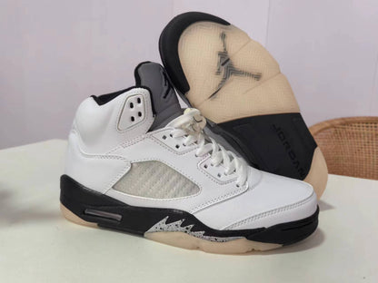 JORDAN 5 Retro White - - Black Unisex Streetwear Limited Edition