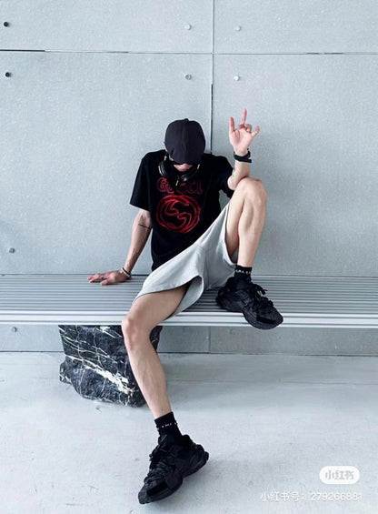 Camiseta Gucci - Logotipo garabateado