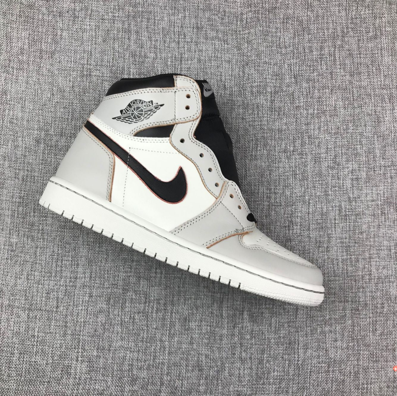 JORDAN 1 Retro High Og Defiant - Sb Nyc To Paris Sneakers - Black Unisex Streetwear Limited Edition