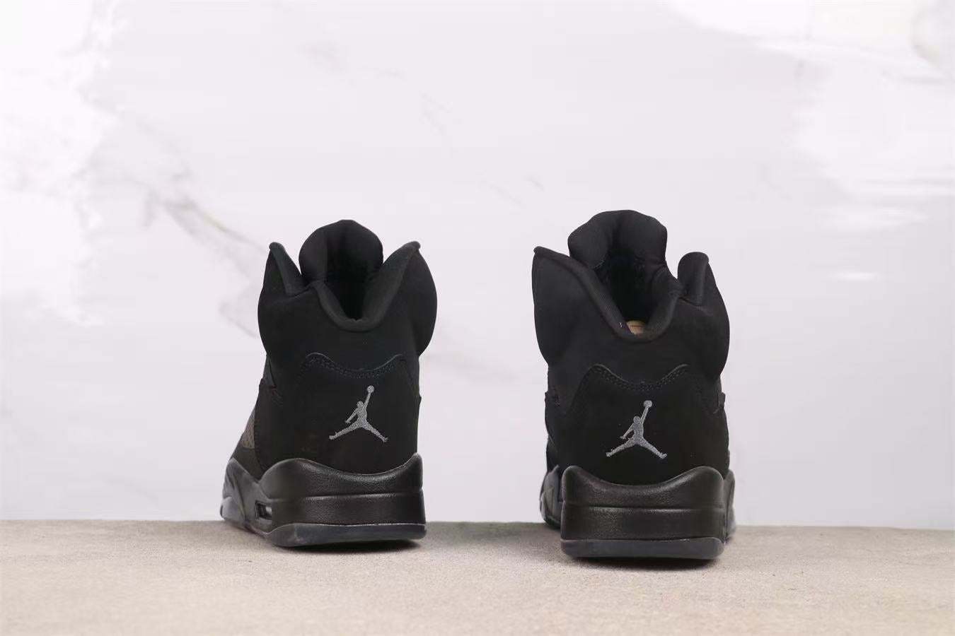 JORDAN 5 Retro - Anthracite Sneakers - Black Unisex Streetwear Limited Edition