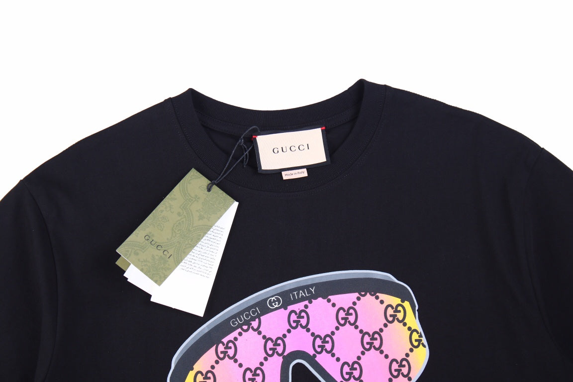Gucci Sunglasses Graphic T-shirt - - Black Unisex Streetwear Limited Edition - This black Gucci t-shirt showcases a striking graphic of oversized sunglasses emblazoned across the chest.