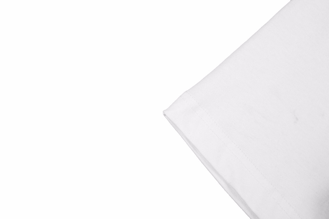 Camiseta blanca con el logo de Balenciaga Toronto