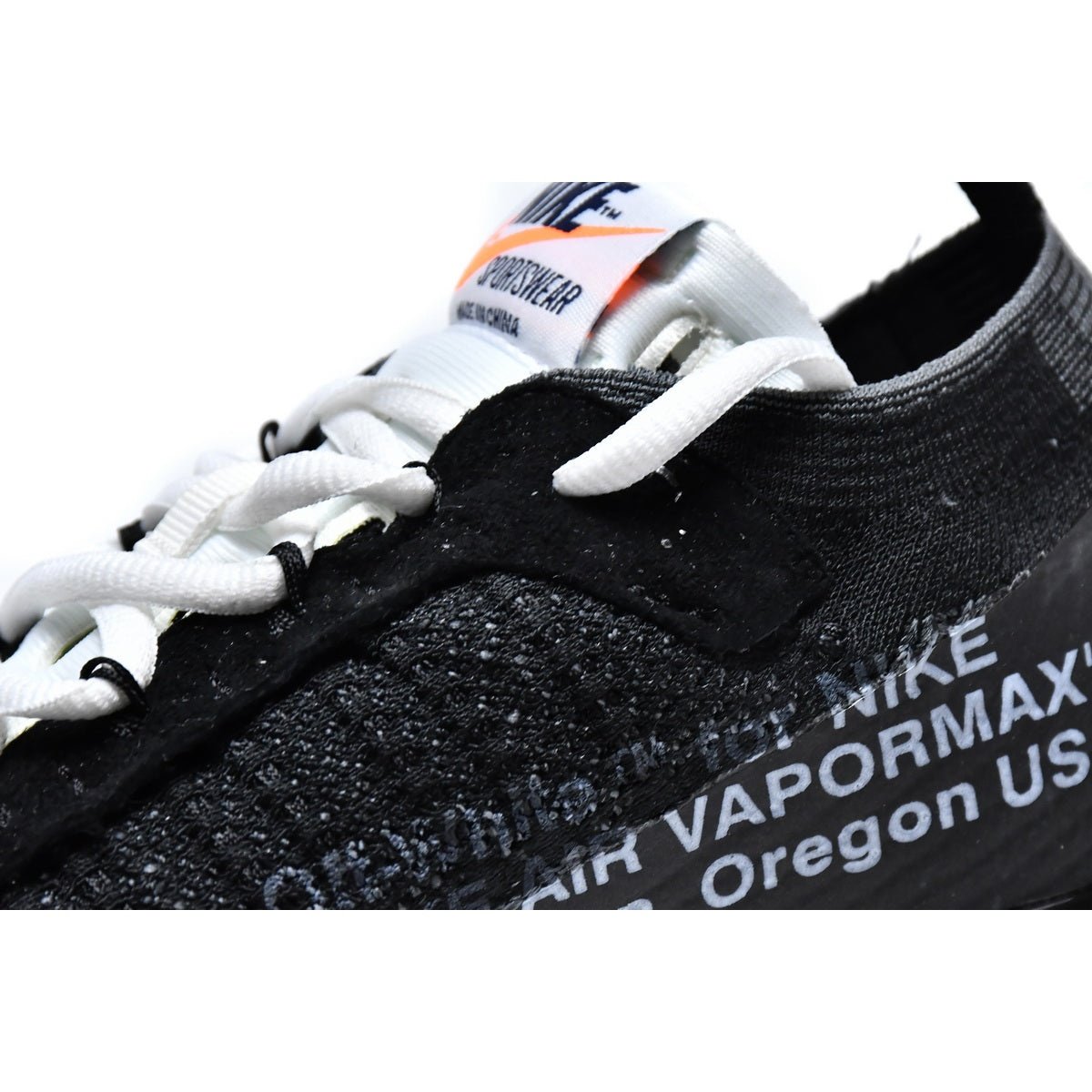 NIKE Air Vaporma - - Off-white - Black Unisex Streetwear Limited Edition - Unleash the avant-garde fusion of sport and street culture with the Nike Air VaporMax x