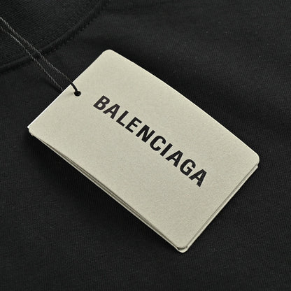 Balenciaga T-shirt - Overlapping Logo - Black Unisex Streetwear Limited Edition - <span>This Balenciaga t-shirt features a bold design with overlapping logos on the front. The black