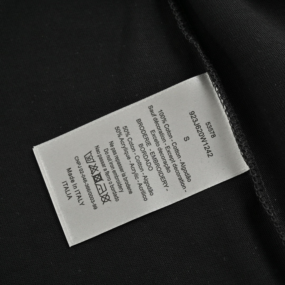 Dior Christian Graphic T-shirt - Black Unisex Streetwear Limited Edition - <span>This Dior t-shirt features a bold graphic design with 'Christian Dior' text prominently displayed. The
