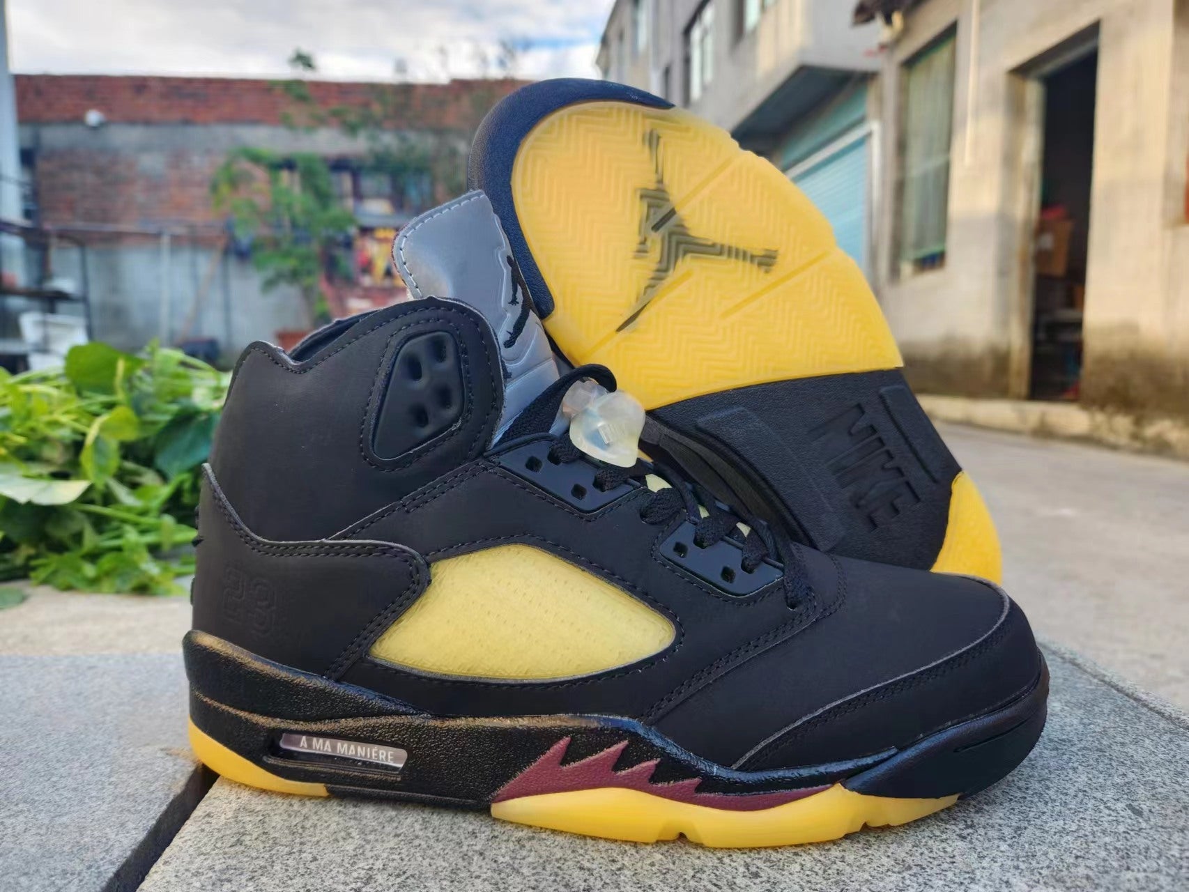 Jordan 5 And Yellow - Black Unisex Streetwear Limited Edition