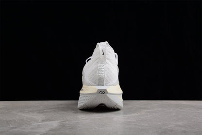 Zoom Alphafly Ne - T% 2 White And - Black Unisex Streetwear Limited Edition