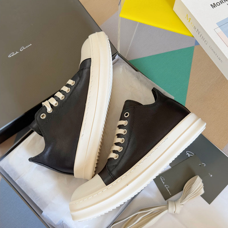Rick Owens Low-top Sneakers - Black Unisex Streetwear Limited Edition - **Rick Owens Black Low-Top Sneakers: Avant-Garde Elegance and Comfort** Step into the future of fashion