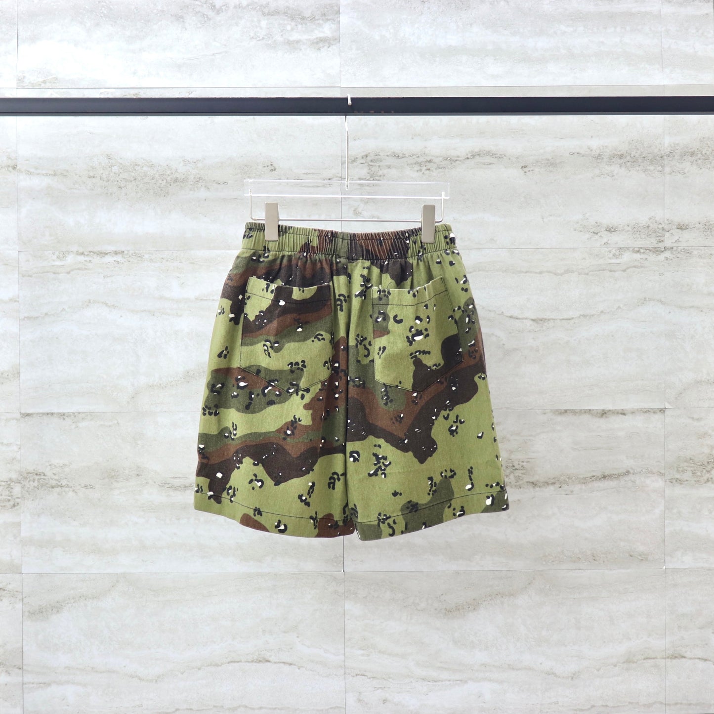 GALLERY Dept Hoodie - Red Unisex Streetwear Limited Edition - **Gallery Dept. Camouflage Shorts: Detailed Product Description** The Gallery Dept. Camouflage Shorts are a stylish