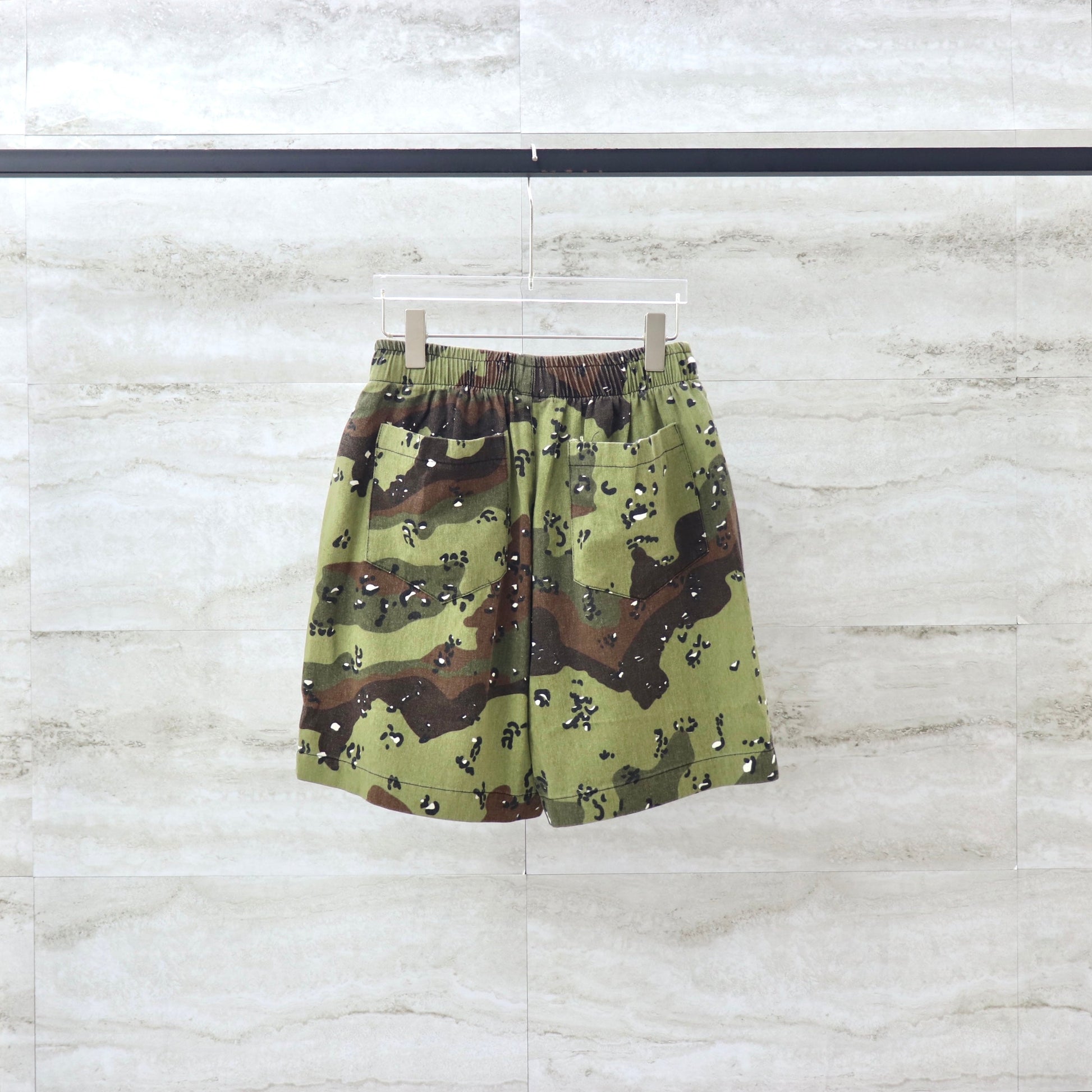 GALLERY Dept Hoodie - Red Unisex Streetwear Limited Edition - **Gallery Dept. Camouflage Shorts: Detailed Product Description** The Gallery Dept. Camouflage Shorts are a stylish