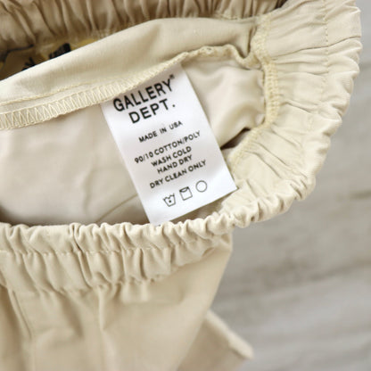 GALLERY Dept Shorts - White Unisex Streetwear Limited Edition - **Gallery Dept. Classic Logo Shorts: Detailed Product Description** Introducing the Gallery Dept. Classic Logo Shorts,