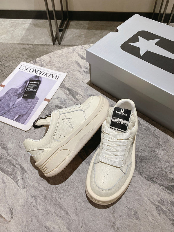 Converse - Undercover Turbowpn Low Sneakers - - White Unisex Streetwear Limited Edition - ### Converse x UNDERCOVER TURBOWPN Low Sneakers - White Introducing the Converse Turbo Weapon in