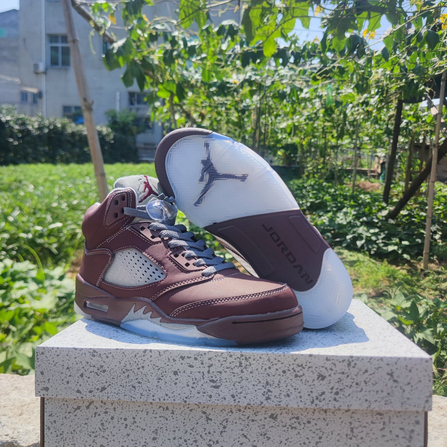 Jordan 5 Maroon - Grey Unisex Streetwear Limited Edition - Step into sophistication with the Air Jordan 5 in a luxurious maroon colorway, a sneaker