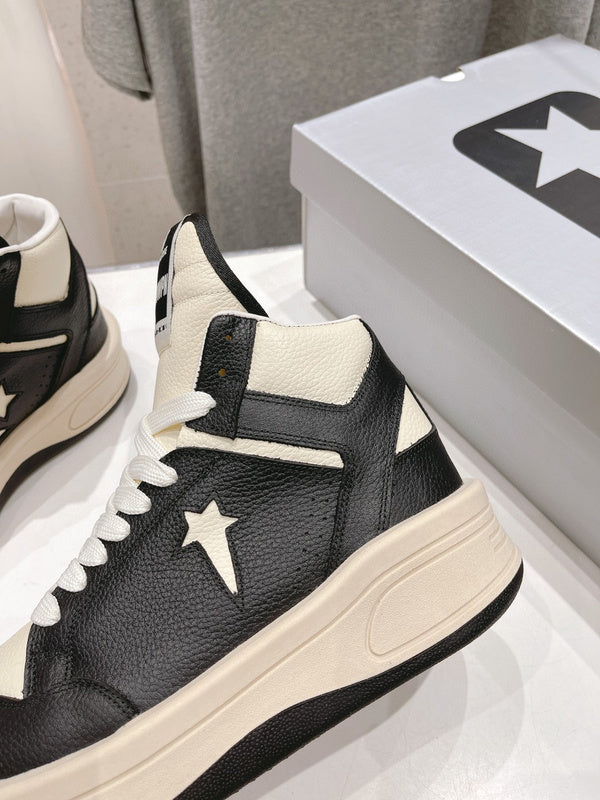 Rick Owens High-top Sneakers - Black Unisex Streetwear Limited Edition - **Rick Owens High-Top Sneakers: Dual-Tone Elegance and Craftsmanship** Step up your fashion game with Rick