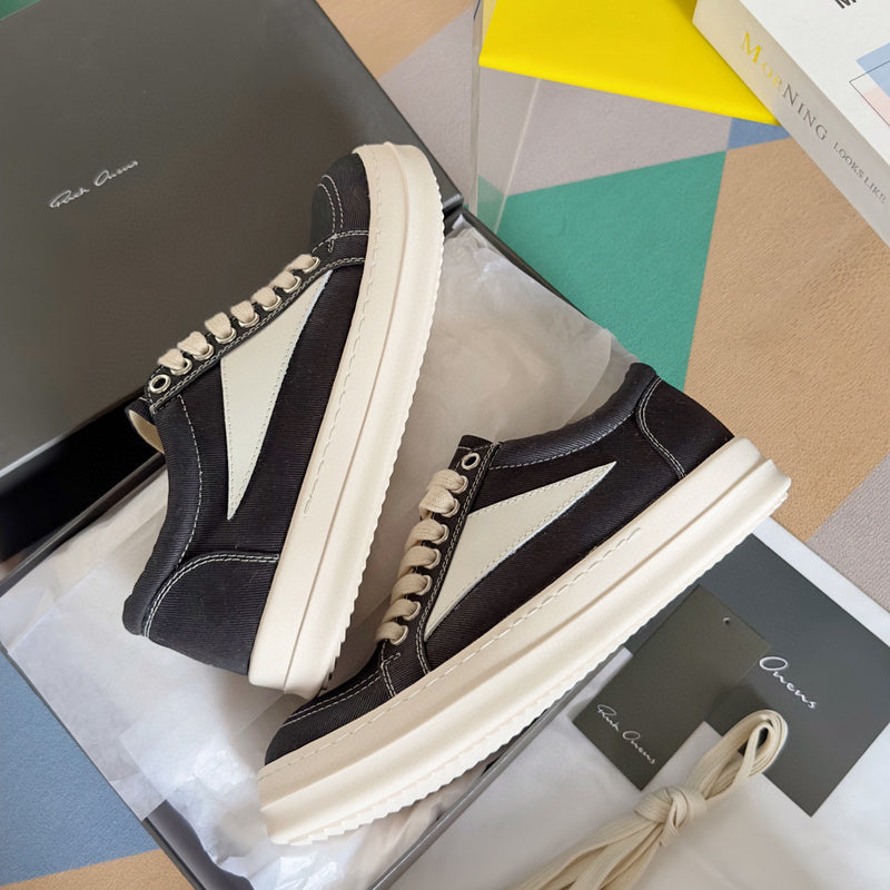 Rick Owens Canvas Low-top Sneakers - Black Unisex Streetwear Limited Edition - **Rick Owens Black Canvas Low-Top Sneakers: Modern Minimalism and Superior Craftsmanship** Introducing the Rick Owens
