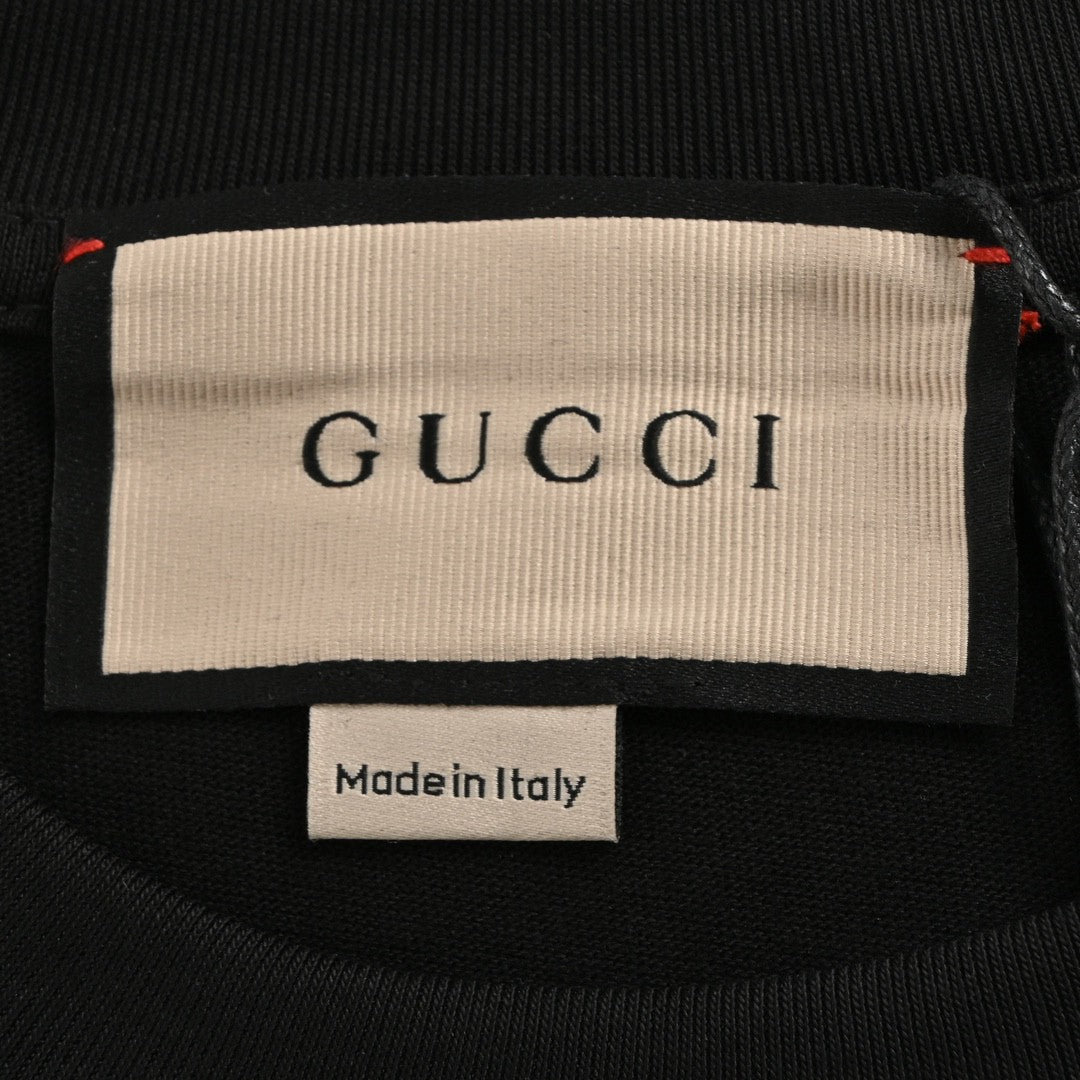 Camiseta negra de Gucci con dibujo de dragón