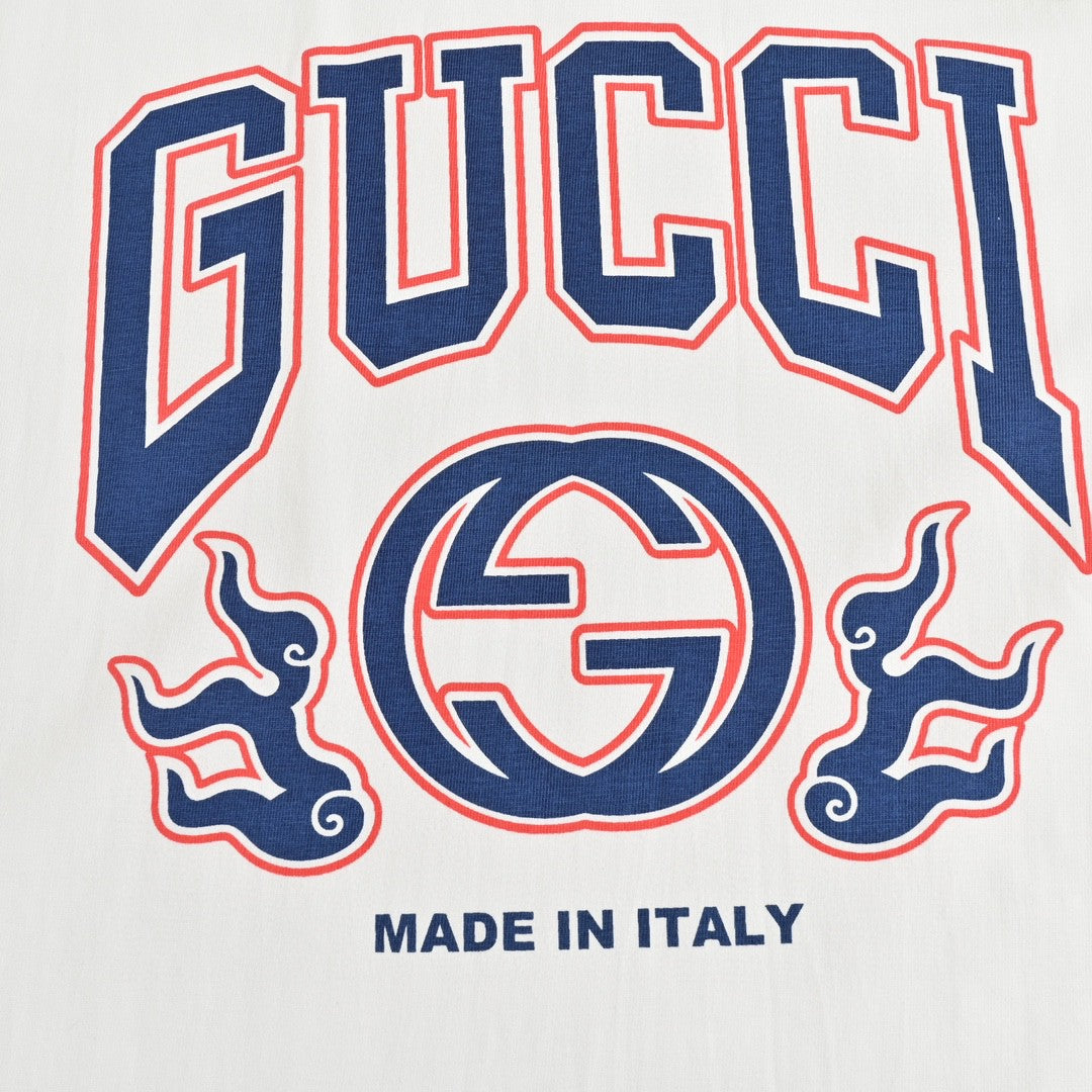 Gucci T-shirt With Bold Logo - White Unisex Streetwear Limited Edition