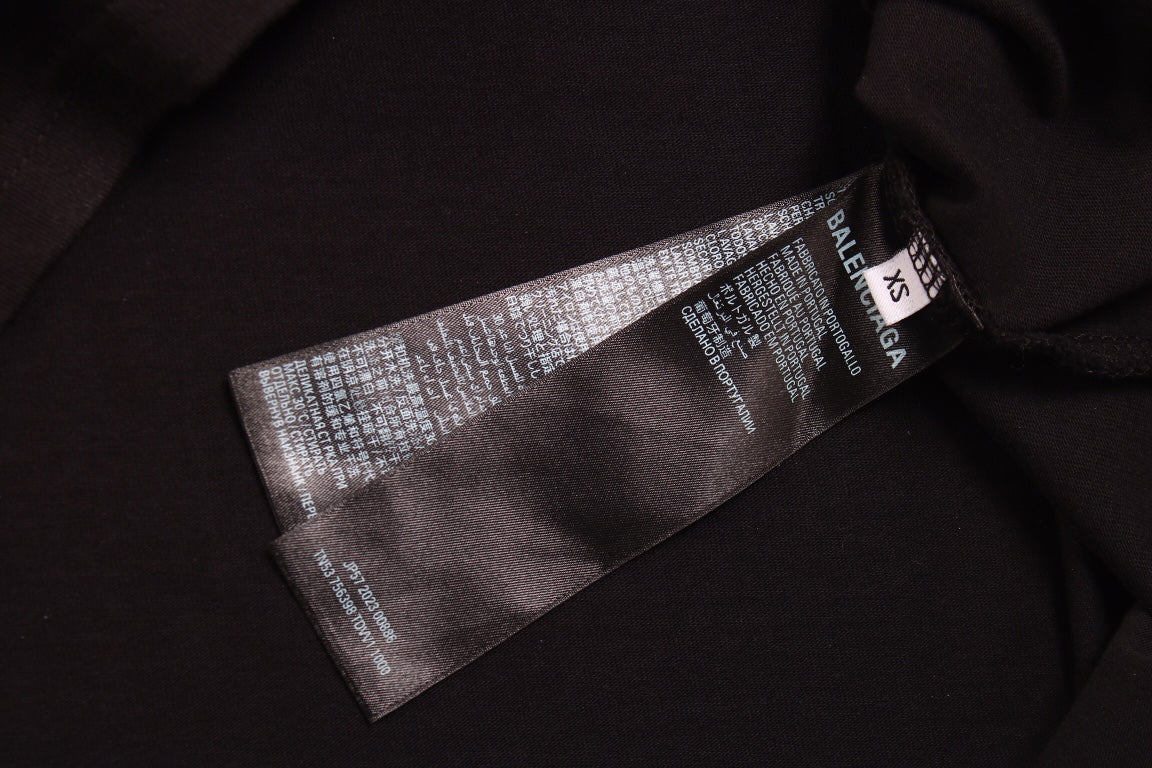 Camiseta Balenciaga Multi-Logo (Negra)