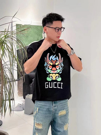 Camiseta Gucci con estampado de dragón, negra