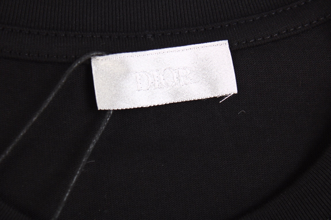 Dior T-shirt With Tools And Logo Design - Black Unisex Streetwear Limited Edition - <p dir='ltr'><span>This Dior t-shirt features a unique tools and logo design. It is black