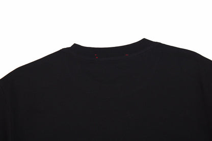 Camiseta gráfica de setas de Gucci