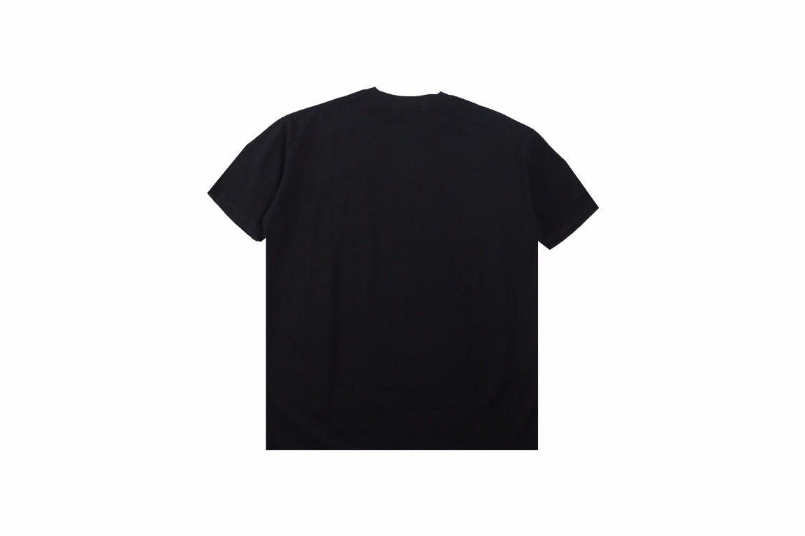 Dior Embroidered Lizard T-shirt - - Black Unisex Streetwear Limited Edition - <span>This Dior t-shirt in black features a unique embroidered lizard design above the pocket, with