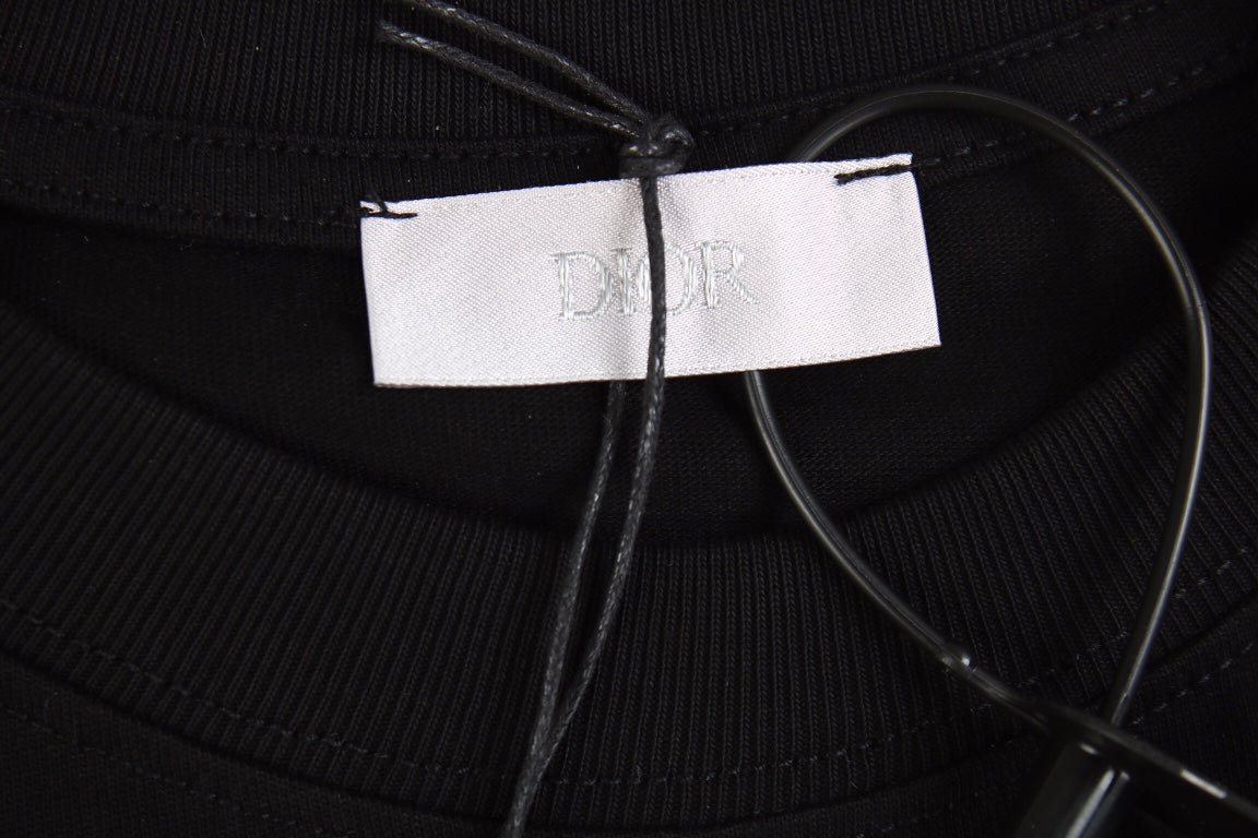 Camiseta Dior con el logo floral CD