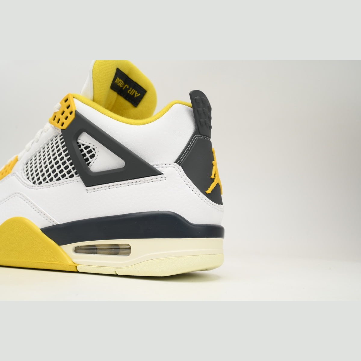 JORDAN 4 - Vivid Sulfur Unisex Streetwear Limited Edition - Step up your style with the JORDAN 4 x VIVID SULFUR, a sneaker that blends