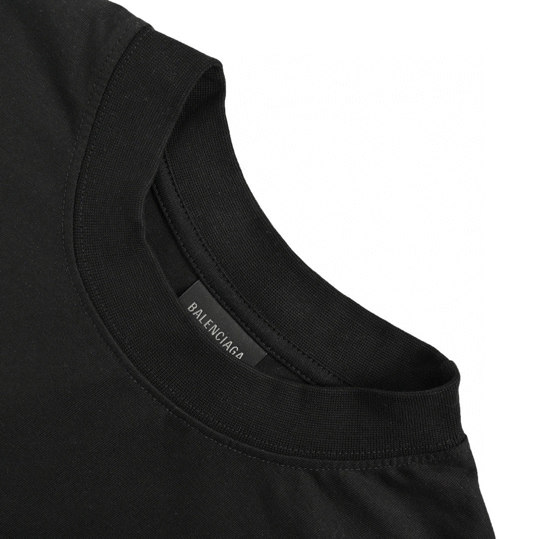 Balenciaga Plain T-shirt - Black Unisex Streetwear Limited Edition - This Balenciaga Plain Black T-Shirt features a sleek and minimalist design, ideal for a modern