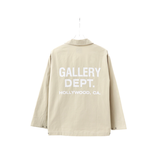 GALLERY Dept Jacket - White Unisex Streetwear Limited Edition - **Gallery Dept. Classic Logo Jacket: Detailed Product Description** Introducing the Gallery Dept. Classic Logo Jacket,