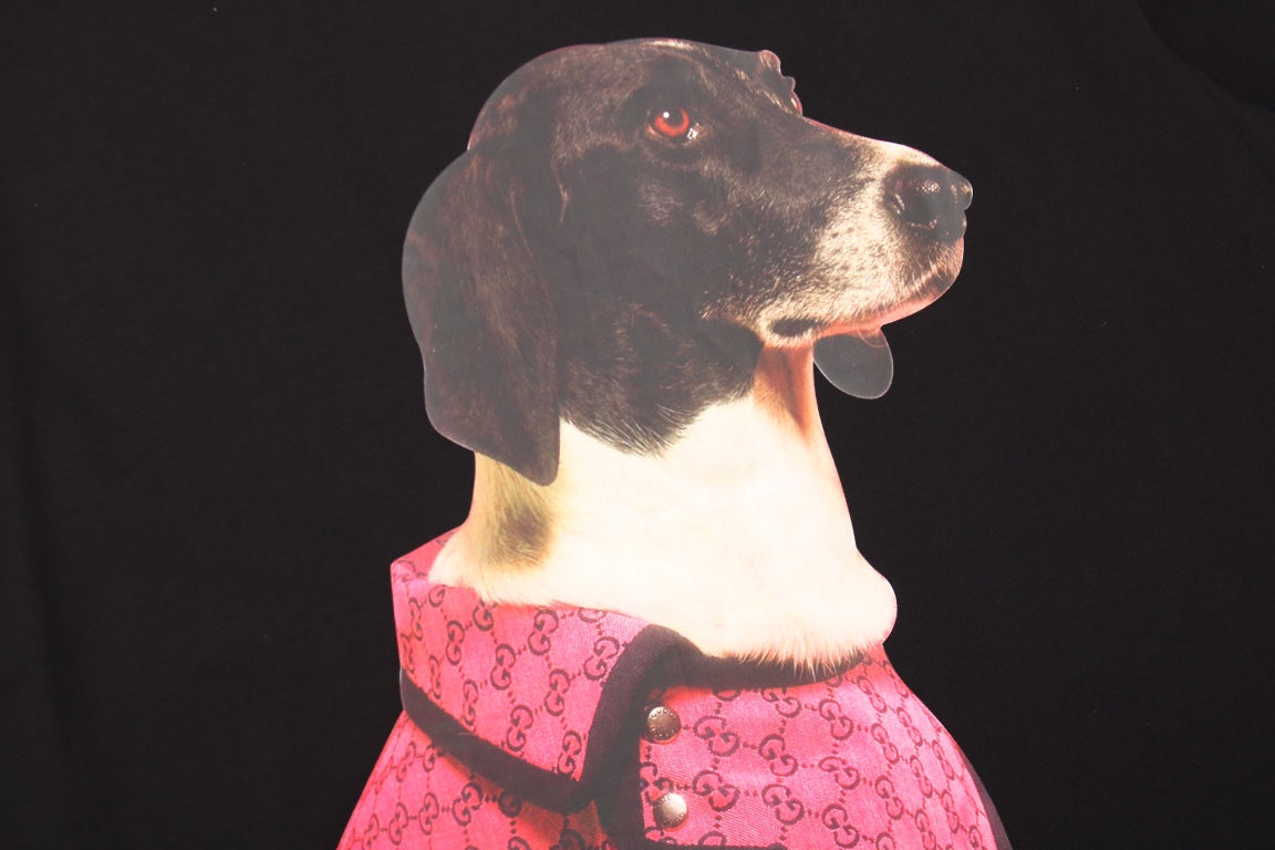 Gucci Dog Print T-shirt In - Black Unisex Streetwear Limited Edition - Featuring an arresting graphic of a dog donned in a pink Gucci harness, this black