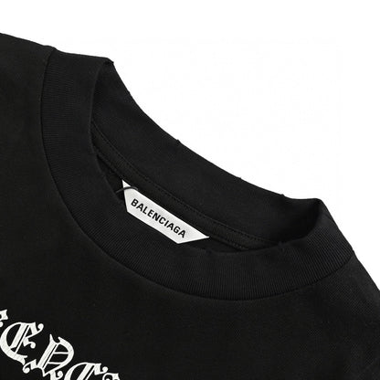 T-shirt noir Balenciaga Society avec motif blanc.