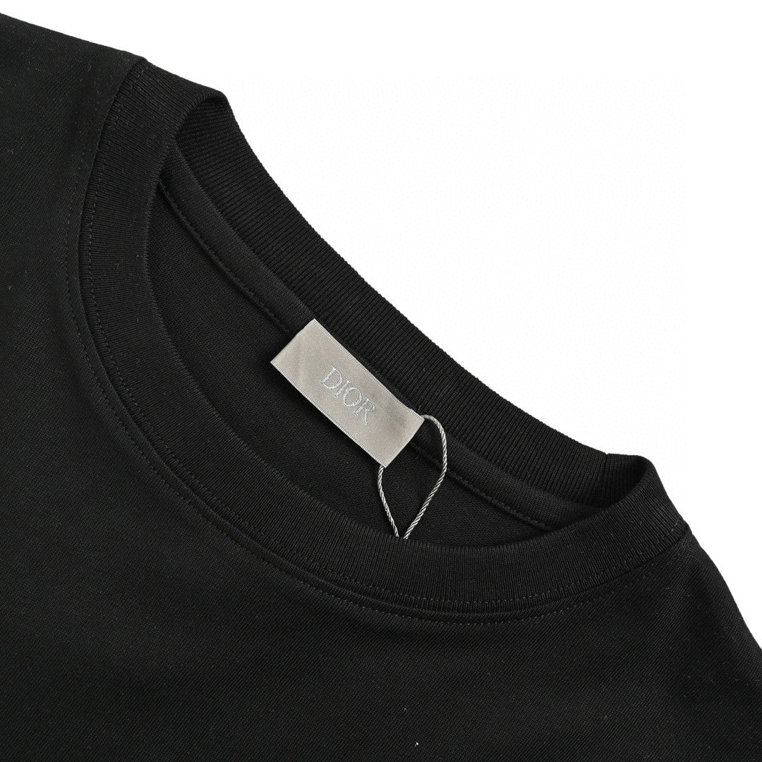 Camiseta Dior con logotipo CD bordado (negra)