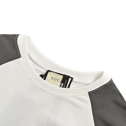 Camiseta Gucci bicolor con el logo GG