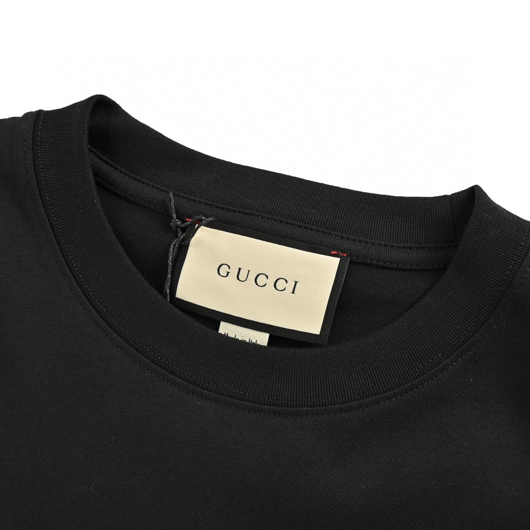 Gucci 1921 Logo Graphic T-shirt (black) Unisex Streetwear Limited Edition - The Gucci 1921 Logo Graphic T-Shirt in black is a sleek and stylish tribute to